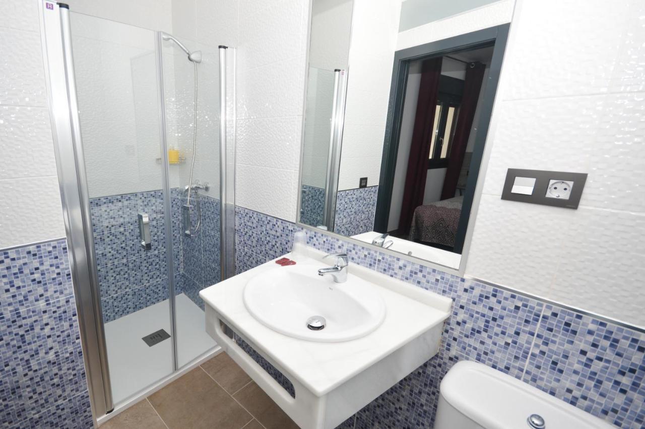Hostal Maria Jose 콘일데라프론테라 외부 사진