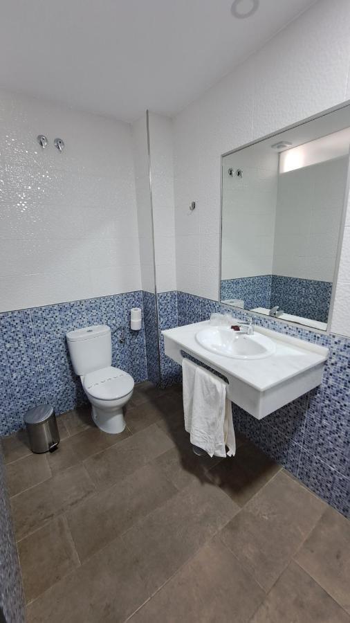 Hostal Maria Jose 콘일데라프론테라 외부 사진