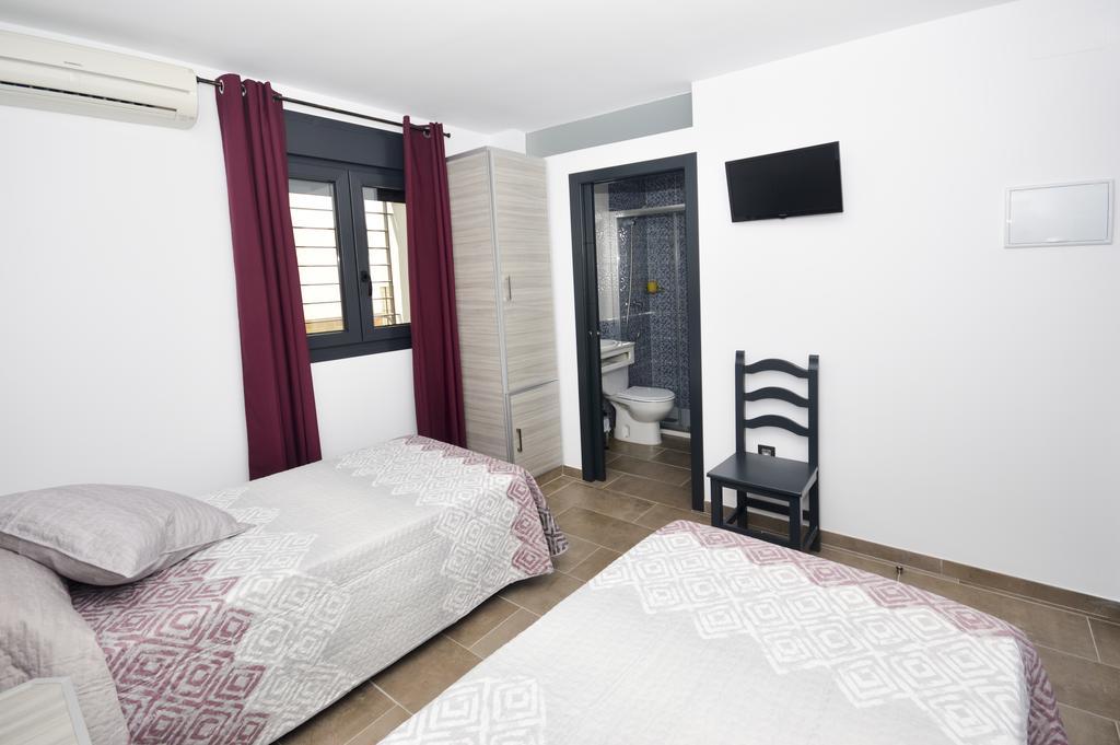 Hostal Maria Jose 콘일데라프론테라 외부 사진
