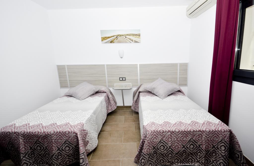 Hostal Maria Jose 콘일데라프론테라 외부 사진
