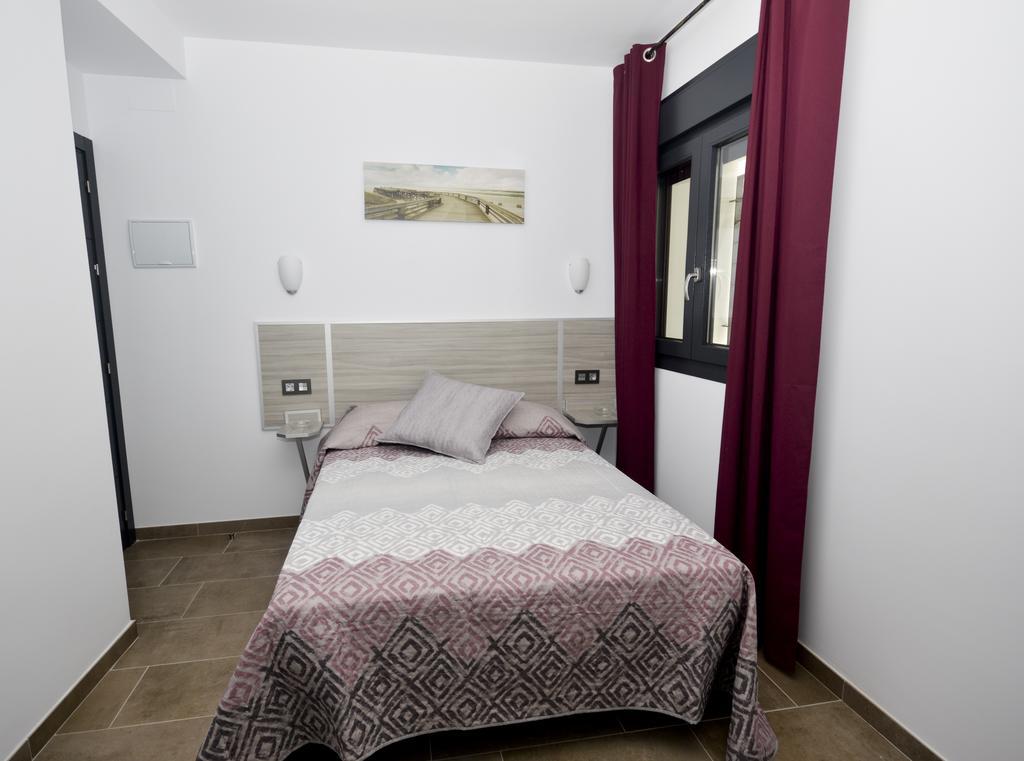 Hostal Maria Jose 콘일데라프론테라 외부 사진